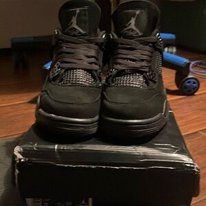 Jordan retro 4 black